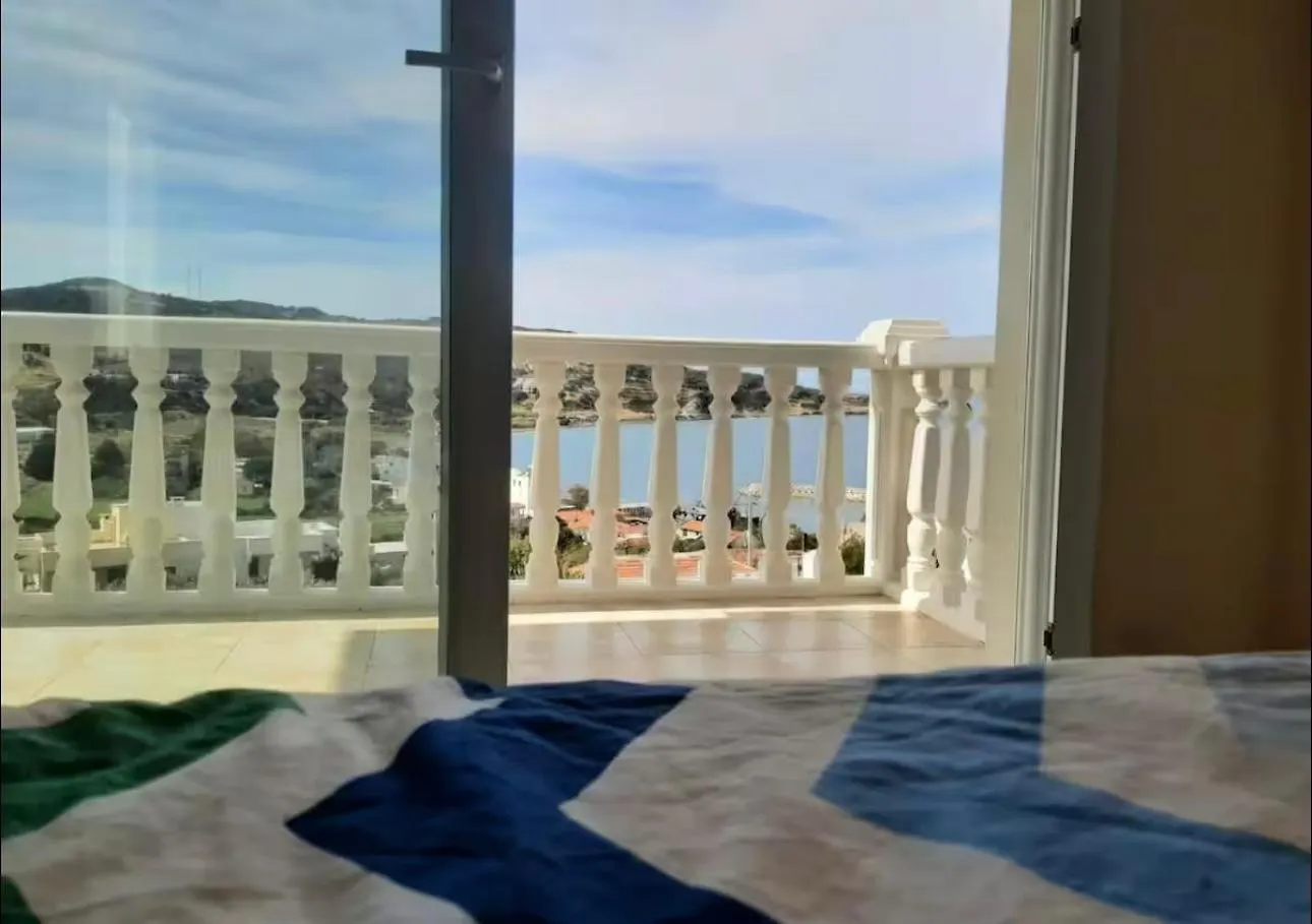 Karaburun'Da Deniz Manzarali Ferah Dubleks Villa